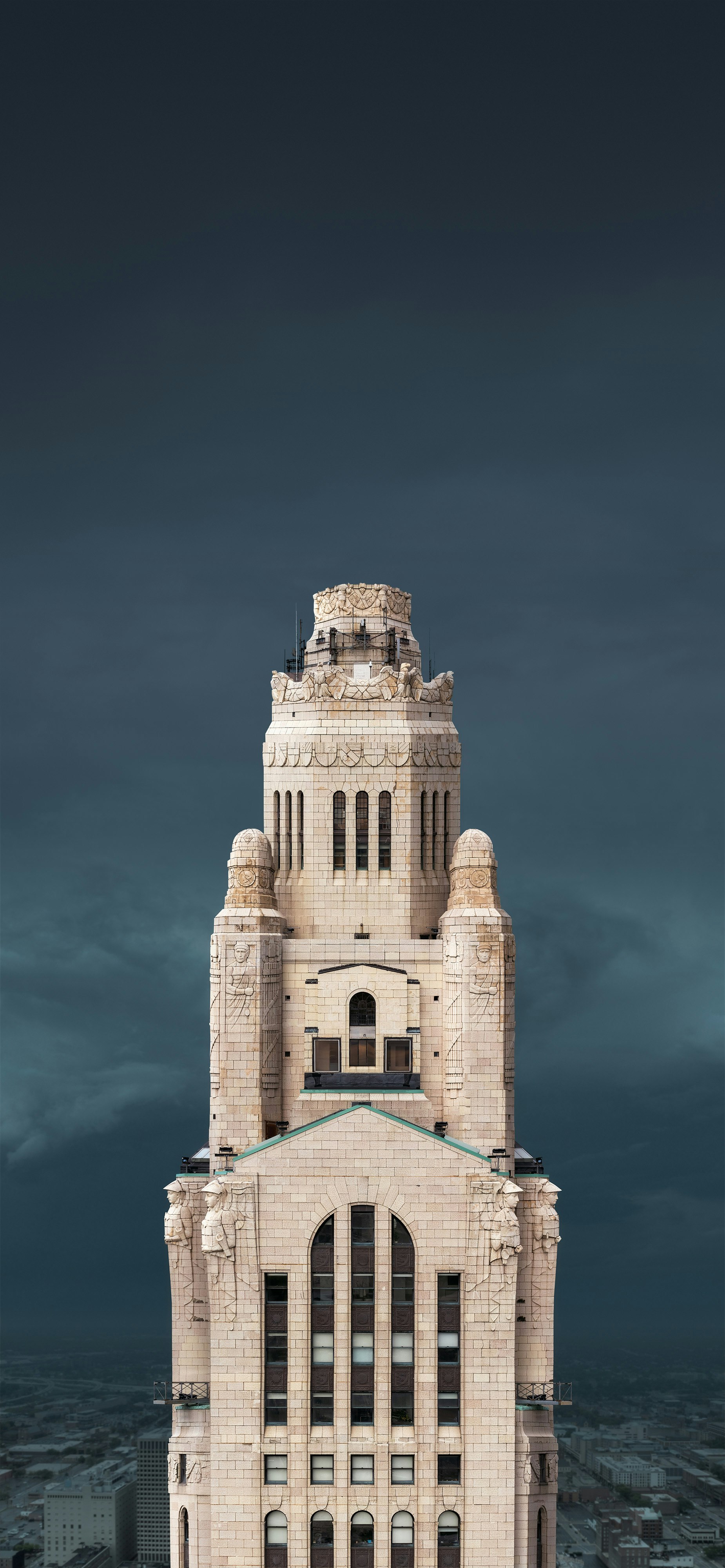 112~AIU~Citadel~(AKA~LeVeque~Tower)~4k.jpg